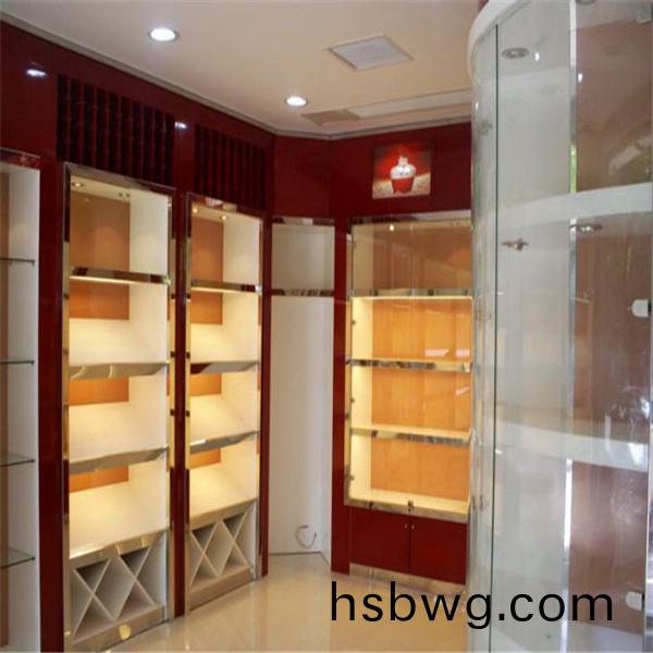 不(bu)鏽(xiu)鋼闆(ban)在裝飾方麵的(de)應(ying)用