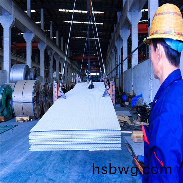 不(bu)鏽鋼(gang)闆(ban)車間圖片(pian)