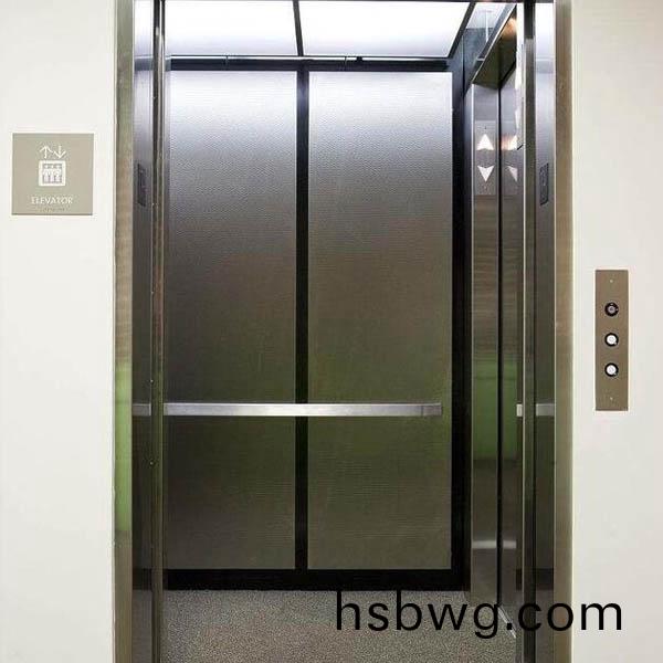 不(bu)鏽(xiu)鋼(gang)應用(yong)于電(dian)梯